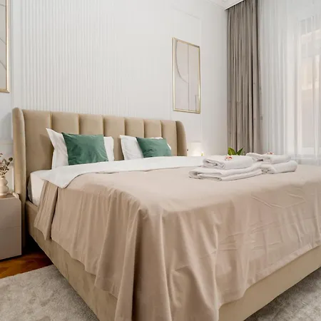 Zen With Self Check-in & Private Parking Apartment