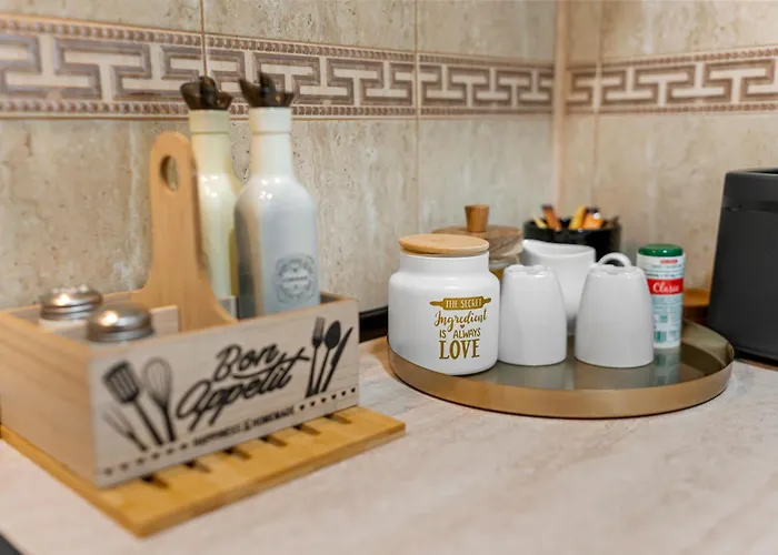 Luxury With Private Garden & Parking Apartment Bucharest